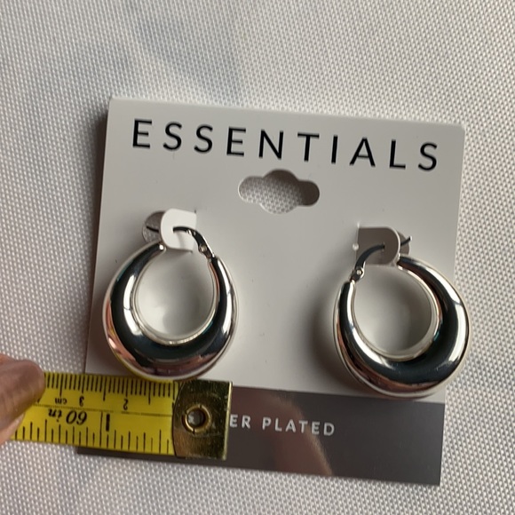 Silver hoop earrings - Picture 3 of 4